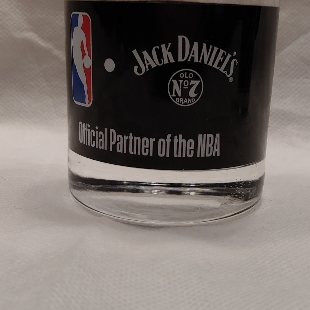 Jack Daniels NBA Drinking Glasses (1)